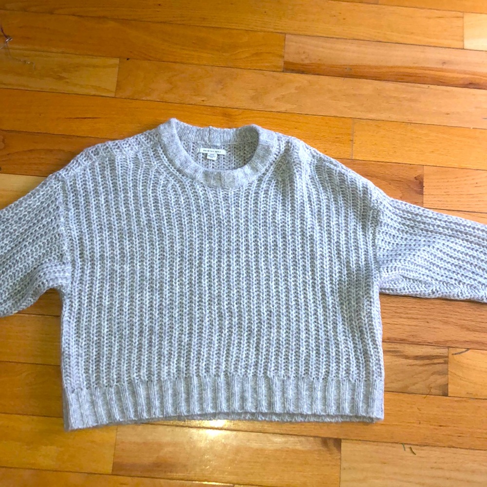 American Eagle gray sweater